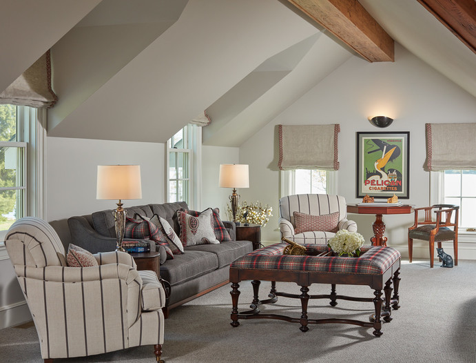 KRIDesign's tweet photo. Who says traditional has to be stuffy? This blend of patterns and textures create the perfect space.

Designer: Stephanie Simmons
.
.
.
#Interiordesign #residential #waterfront #annapolishome #marylanddesign #uniquedesign #dailyinterior #details #designinspo #interiordetail https://t.co/eAtw5ZRAGe