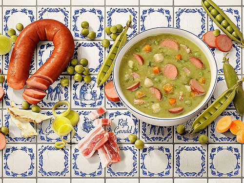 ACTIE | Zaterdag 14 januari gaan onze leden van 9.30 uur tot 13.00 uur weer langs de deuren in Koekange om de heerlijke snert van COOP Koekange aan de man te brengen! #steunVitesse63