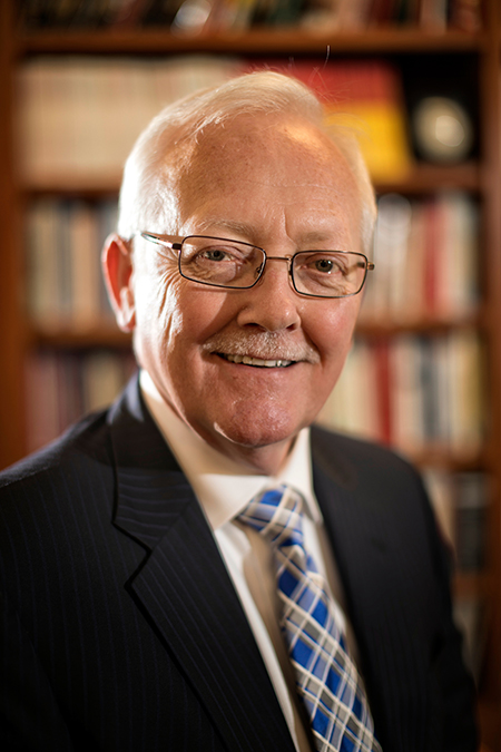uk_ci's tweet photo. More on the life and legacy of our former Dean, Professor and friend, Dan O'Hair.

https://t.co/owsTv2mtEH https://t.co/r16Igi7mcD