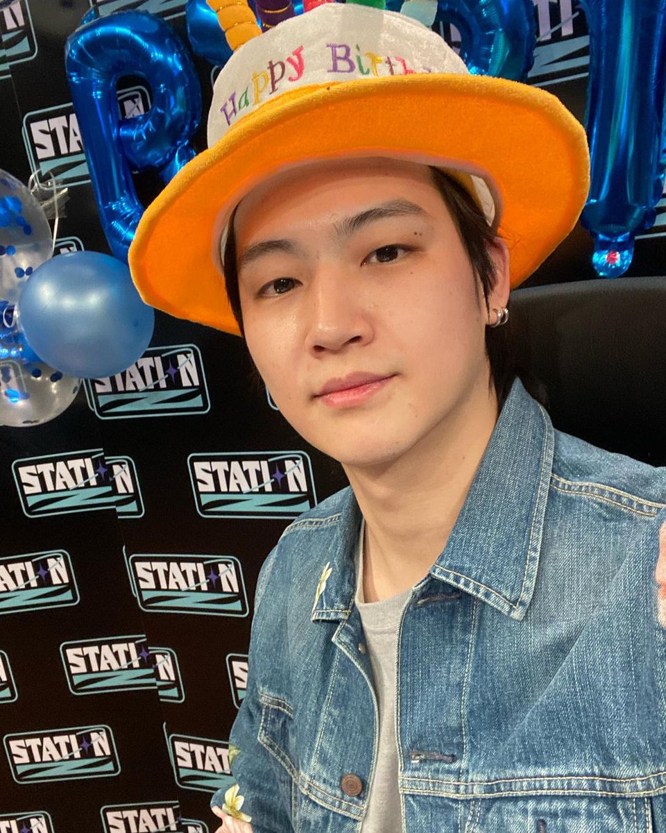 Happy Birthday, JAY B 💙

#JAYB #재범이 <a href="/jaybnow_hr/">.</a> 
#오늘은_홀리_재범데이
#LivingThisLifeWithJAYB