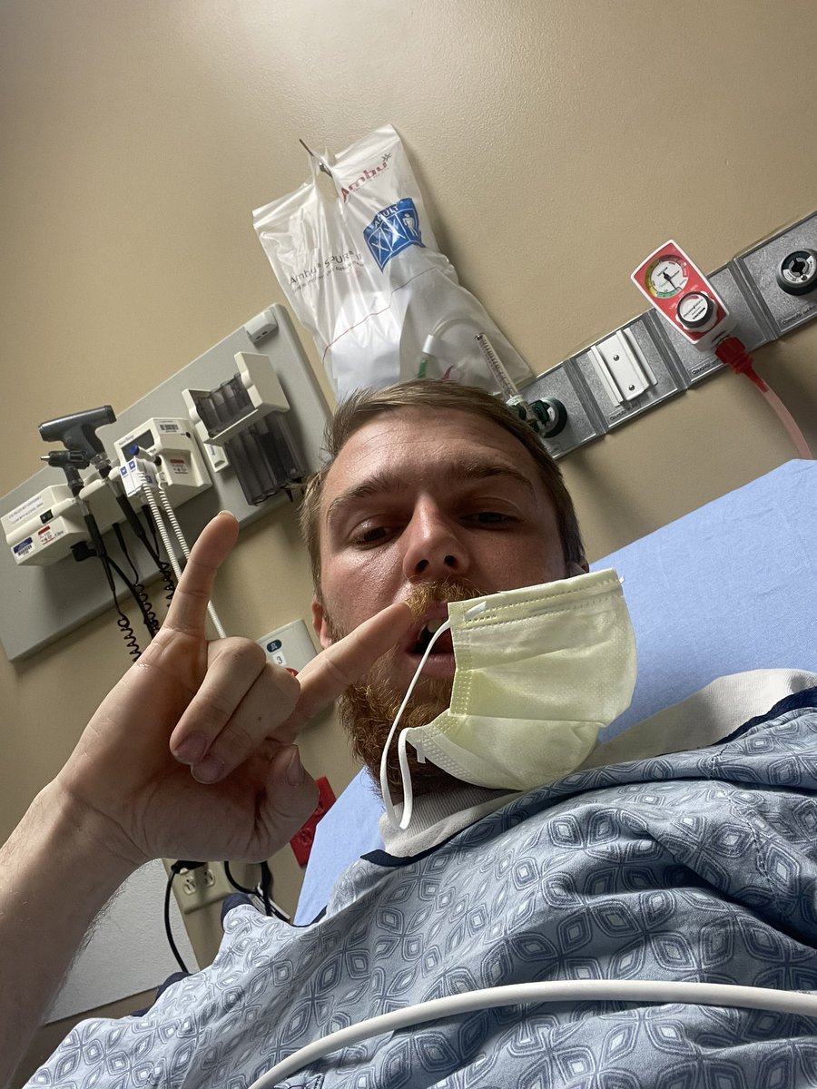 AustinBott113's tweet photo. Decided to start this year out with some excitement and spent New Year’s Day at the ER getting surgery 😅😬 https://t.co/eAChWmRKjd