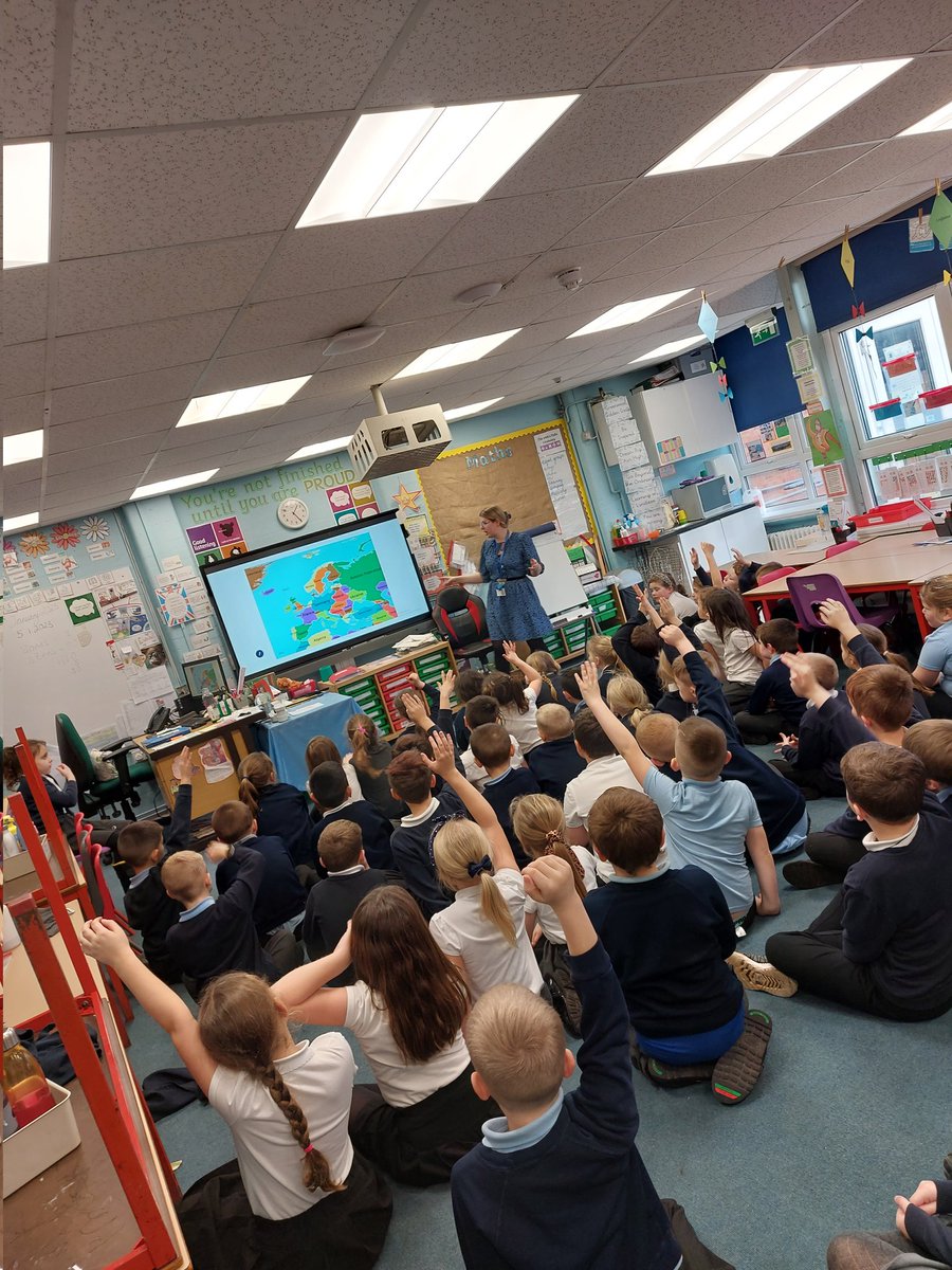 MissHMEvans's tweet photo. Where had the best food in Europe? I wonder what our Year 3s think after their 'something special,' food tasting afternoon? Olives anyone? Or maybe Haggis? 🤔 @GreenwoodSch @FHTGeography @MissMiles16 https://t.co/YlN2zIn1pl