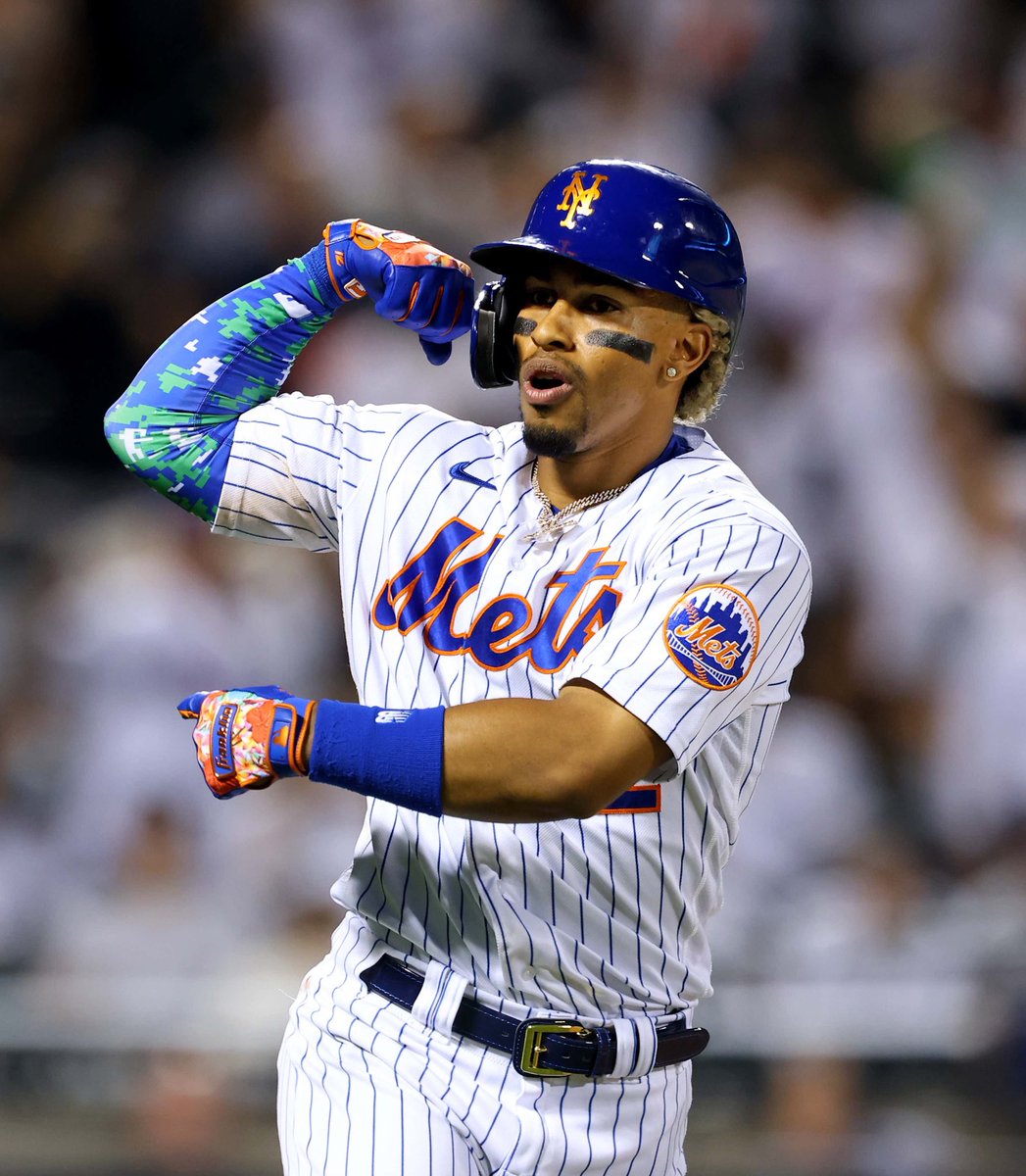 StoolBaseball's tweet photo. Career fWAR thru age 28 season

Francisco Lindor 42.0

Derek Jeter 32.5 https://t.co/P6rXJM249i