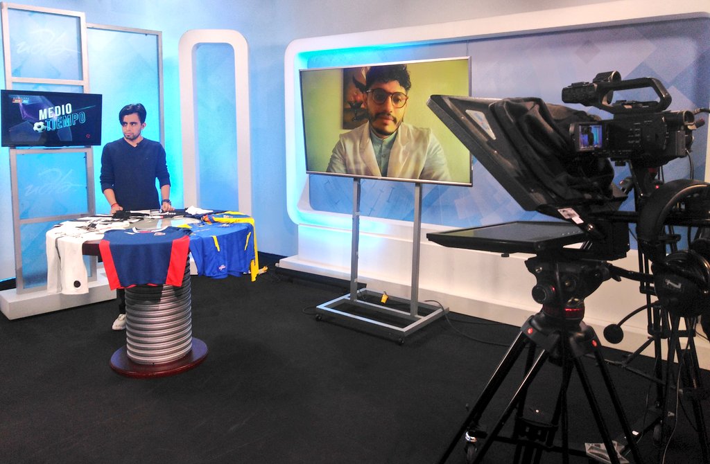 UDLAredDeportes's tweet photo. El nutricionista deportivo Henry Reyes nos habla sobre la importancia de la buena alimentación en el deporte.

#MedioTiempo
@UDLAEcuador https://t.co/gyKDBUOIsd