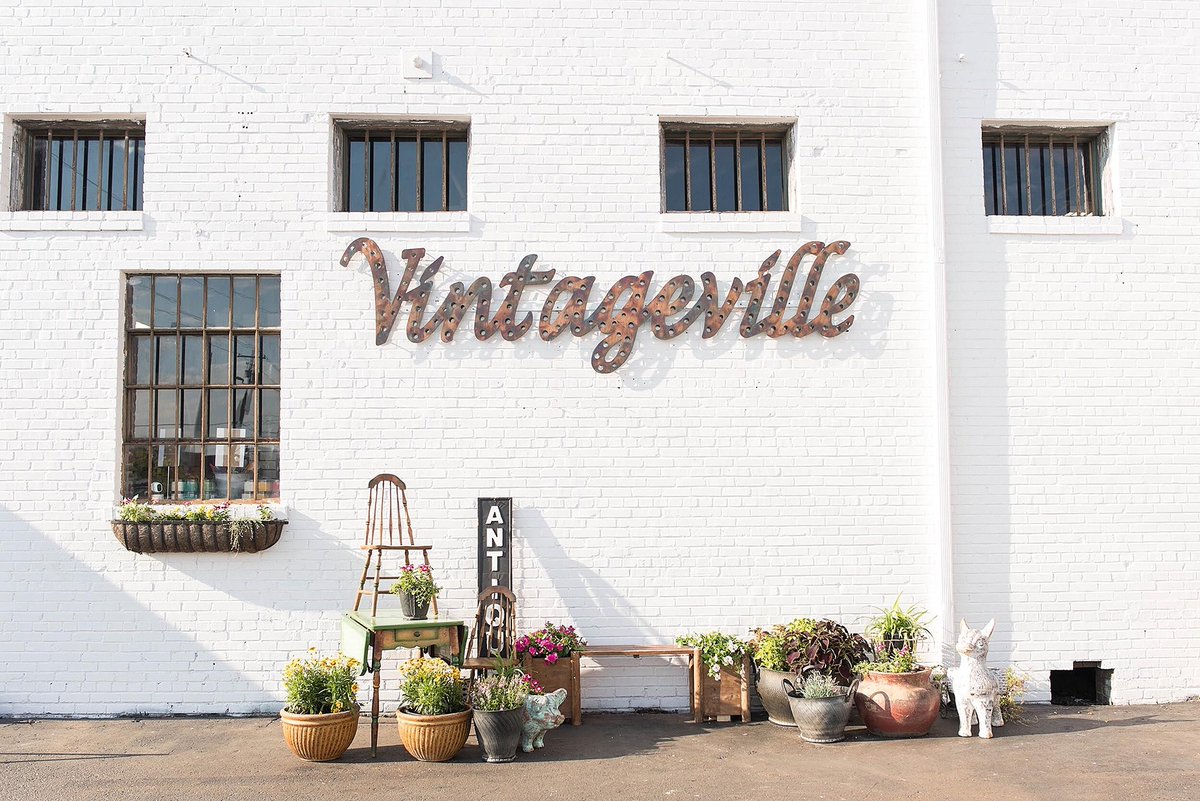 StartUpColGa's tweet photo. Join us in congratulating Jack and Michael on this new venture & stay tuned for updates on their success and details about upcoming events!
Learn more about Vintageville here: https://t.co/6INUtZPzzr
#startupcolga #costarters #entrepreneurship https://t.co/wnogRHdCtA