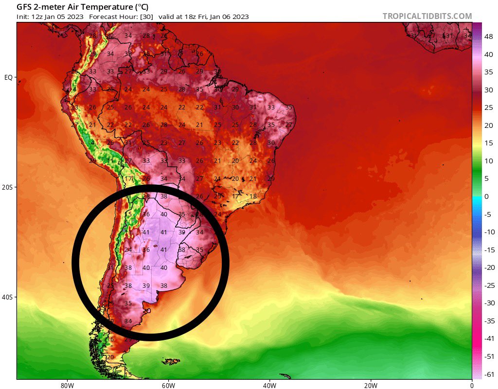 Antarcticacl's tweet photo. Primera #OlaDeCalor🔥del 2023 en el ConoSur con temperaturas hasta 10°C sobre típicos👇

El fin de semana, termómetro🌡️se acercará a los 40°C🥵en Cordoba y Rosario…

⚠️Temperaturas de hasta 35°C🔥en el norte de la #Patagonia. https://t.co/USuLsWkpJk https://t.co/H1SiClPT04