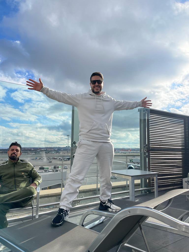 JorgeApeClub's tweet image. I’m ready for Dominican Republic!🏝 @SurvivorRomania @ProTVro #survivorromania2023 #protv
Come to our telegram community 🙌🏼
t.me/JorgeApeClub
NEW NFT COLLECTION COMING UP SOON 🔥