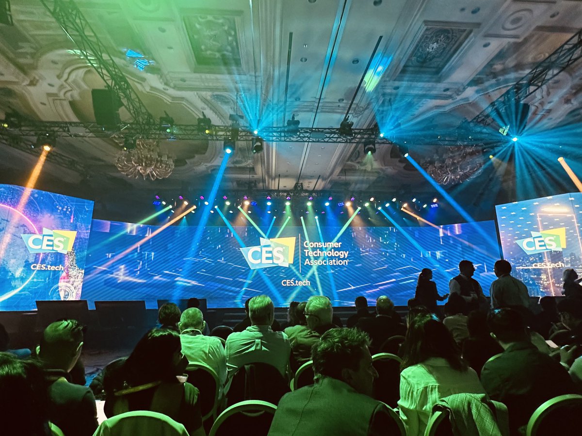 gimmesomemore's tweet photo. And so it begins… #CES2023 ⁦⁦@ImaginationGLBL⁩ https://t.co/7DVNzH098R