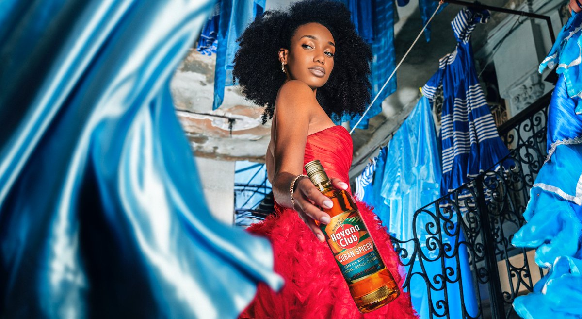 MuseodelRonHC's tweet photo. Activate your Cuban Mode with our #HavanaClub Cuban Spiced 👊!

#MuseodelRonHavanaClub #hc_rummuseum #HavanaClub #HavanaClubCuba #CubanMode #ElRondeCuba #BebaConResponsabilidad https://t.co/e6iIUbDpmc