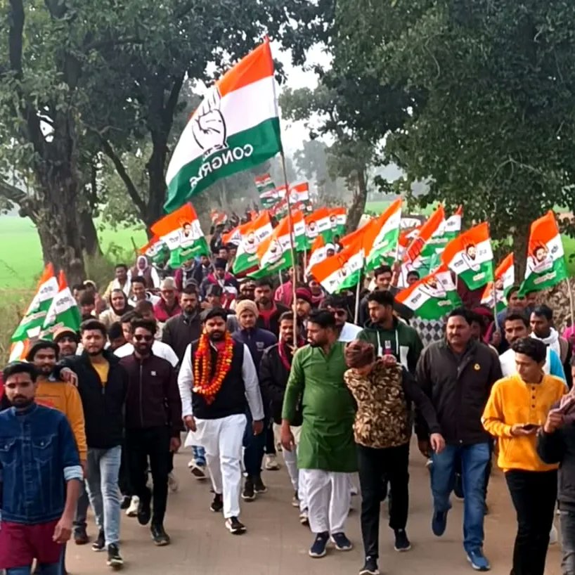 bhuwan08's tweet photo. जन संवाद पदयात्रा के शुरुआती पल।
@INCMP @RahulGandhi @digvijaya_28 @JVSinghINC @jitupatwari @KunalChoudhary_ #BharatJodoYatra #भारत_जोड़ो_यात्रा https://t.co/T1vQfti7y0
