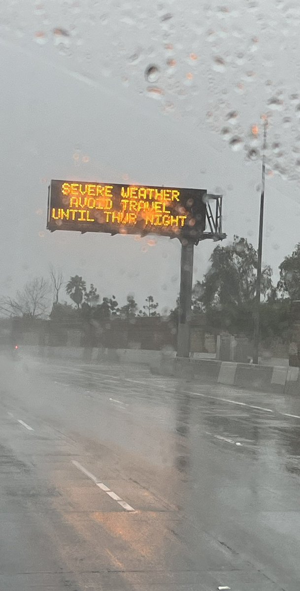 vampirehunterd0's tweet image. Little rain - lockdown!
#CaliforniaWeather #whatajoke #sheepwillfollow