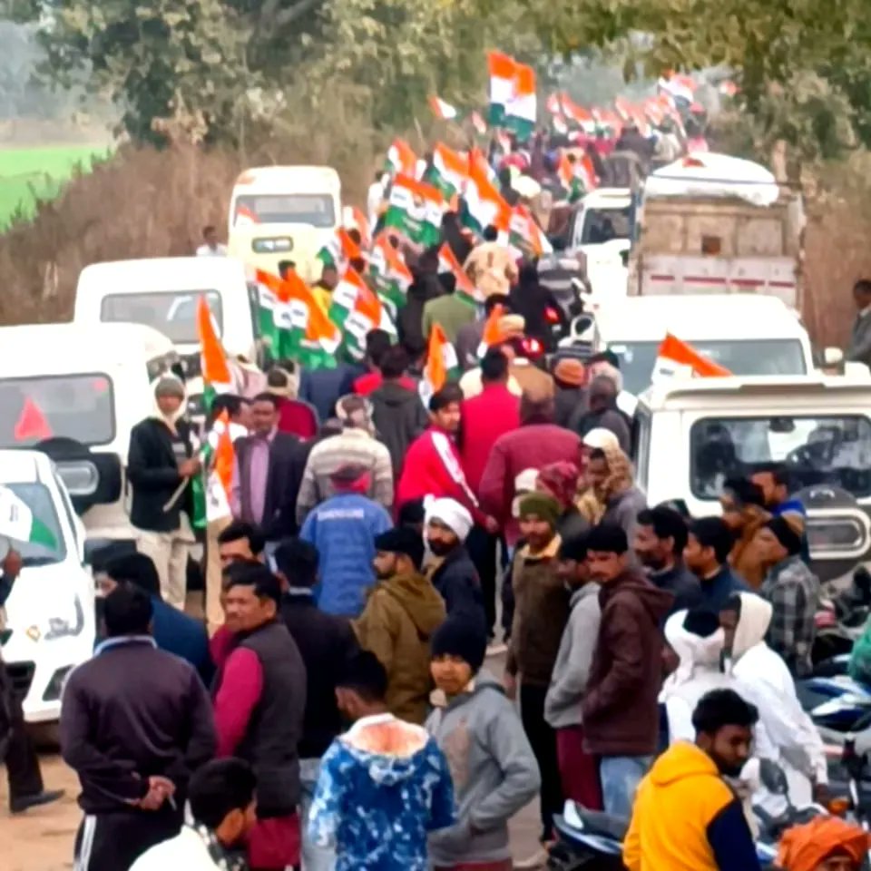 bhuwan08's tweet photo. जन संवाद पदयात्रा के शुरुआती पल।
@INCMP @RahulGandhi @digvijaya_28 @JVSinghINC @jitupatwari @KunalChoudhary_ #BharatJodoYatra #भारत_जोड़ो_यात्रा https://t.co/T1vQfti7y0