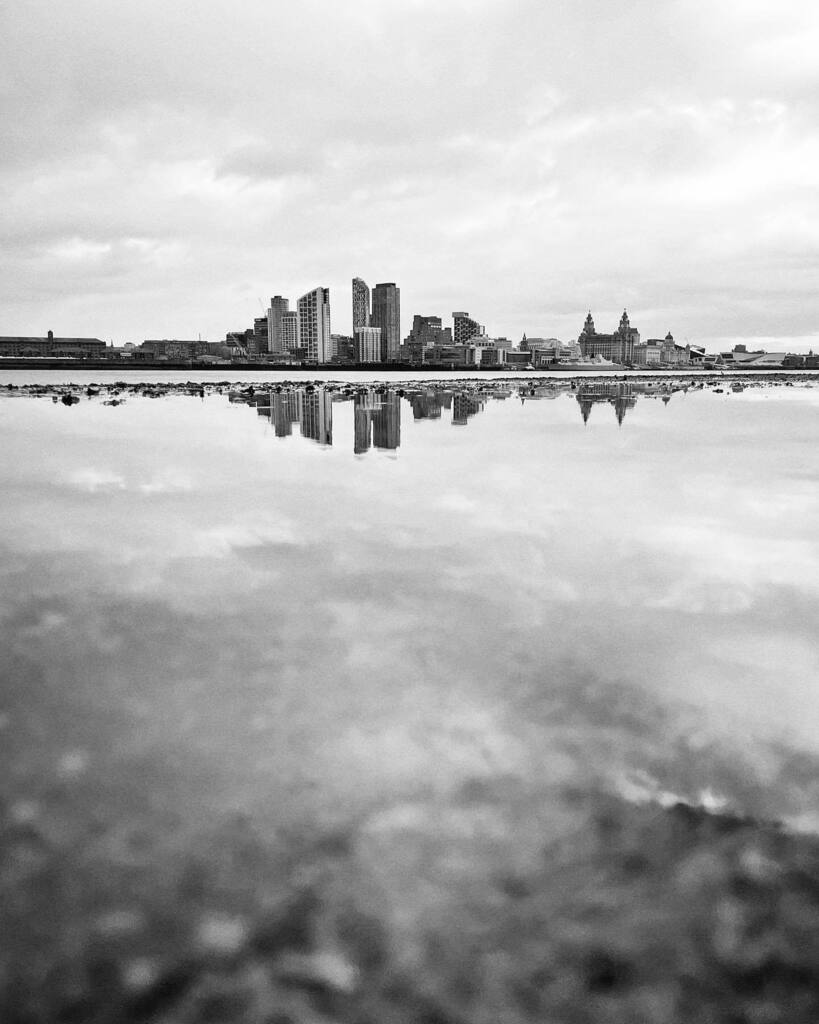 formidablephoto's tweet photo. Step On Up // Wallasey 

View toward the Liverpool waterfront, from the biggest puddle in Wallasey. 

#liverpool // #liverpoolphotography // #reflection // #waterfront // #urbanlandscape // #architecture // #wirral https://t.co/nyNbsQumpl https://t.co/mlQ3VqTWfk