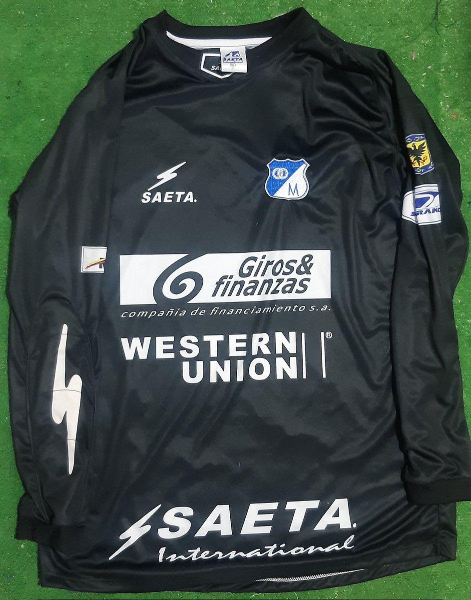 LFutbolera18's tweet photo. talla xl disponible Saeta 2005 Retro Negro
pago contra entrega en Bogotá
pago por nequi o daviplata 3228883377 envíos antodo el pais.
#Millonarios #Embajador
#MiSegundaPiel #MillosRetro
#Millos2023 https://t.co/EWfXEHQ5rU