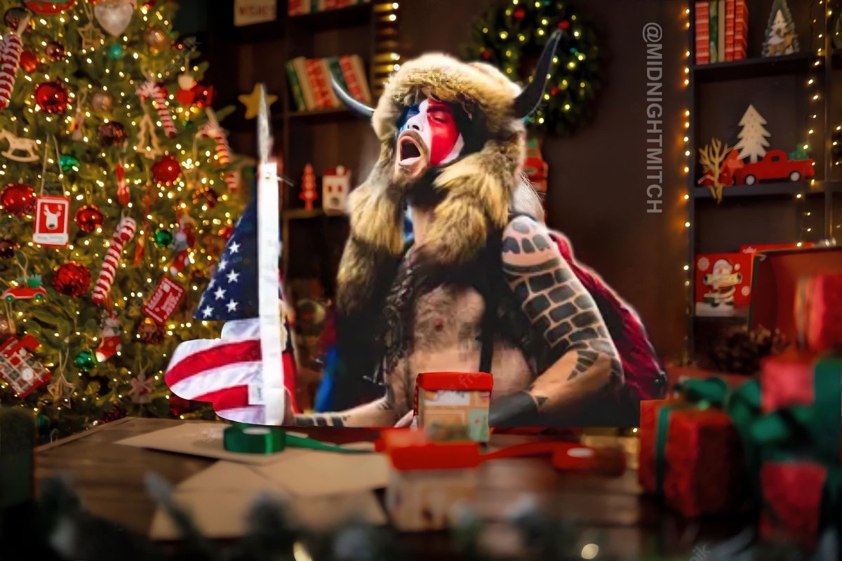 Prisonmitch's tweet photo. It's almost 1/6 and I'd like to wish a #MerryQmasEve🧵to everyone who observes it!

T’was the night before Qmas and all through the House; 
Not a Speaker was chosen, @mattgaetz did pronounce. https://t.co/SD7IVvnE91
