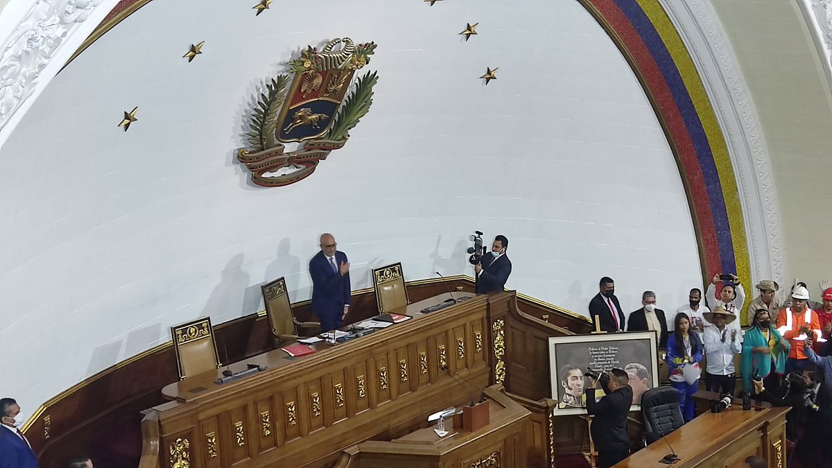 Asamblea_Ven's tweet photo. Queda aprobado por mayoría evidente la propuesta del Bloque de la Patria de apoyo a la postulación del Diputado Jorge Rodríguez como Presidente de la Asamblea Nacional. https://t.co/v5UfXWFsFl