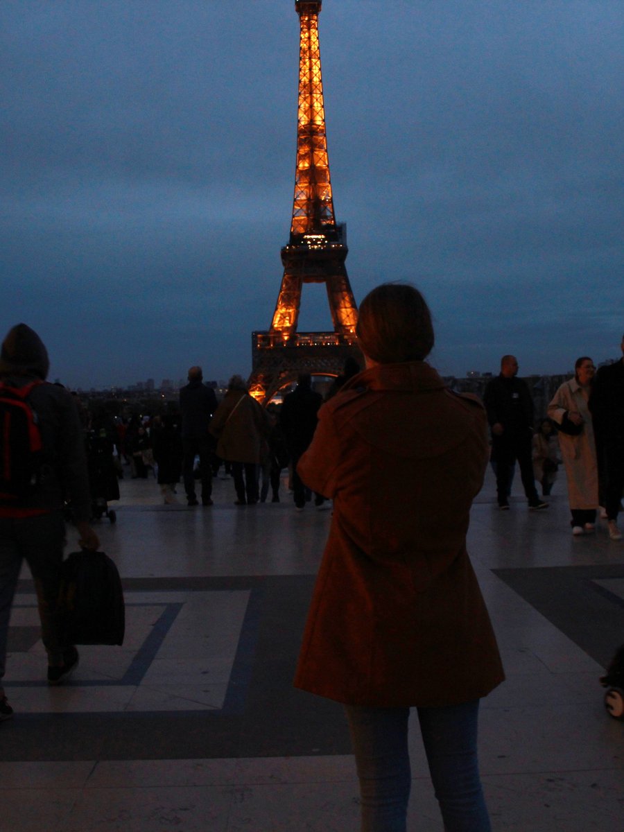 Qoqoo0's tweet photo. Omg I totally forgot about the Selca day today 😅
I'm kinda running out of time now...
But I remembered that Incz was in Paris not long ago so I'm picking this one~~ ^^
#lalaincz
#GHGHSELCADAY #GHSD #GHGHPROJECT #GhostHostGhostHouse https://t.co/y7pzd5R4O8