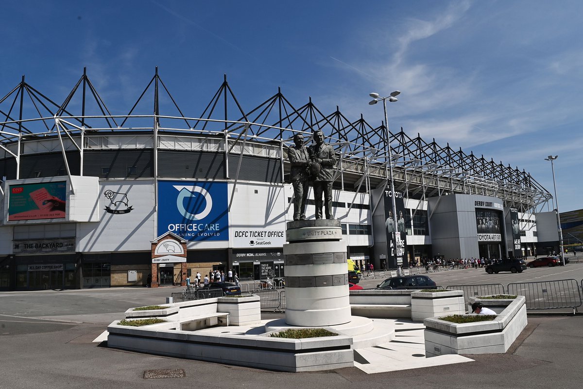 We've currently sold 1054 tickets for our FA Cup fixture at Derby County on Sunday 8th January. Tickets will remain on sale from us until 12 noon tomorrow (6th). There is no pay on the day facility, this will not be lifted.