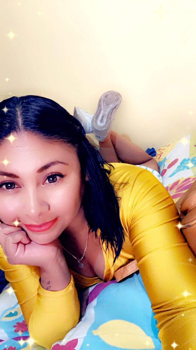 38cFernanda's tweet photo. Solo chicas de buen perfil excelente trato  cordiales llegan super lindas regístrate ya https://t.co/8ozx8JA4f7