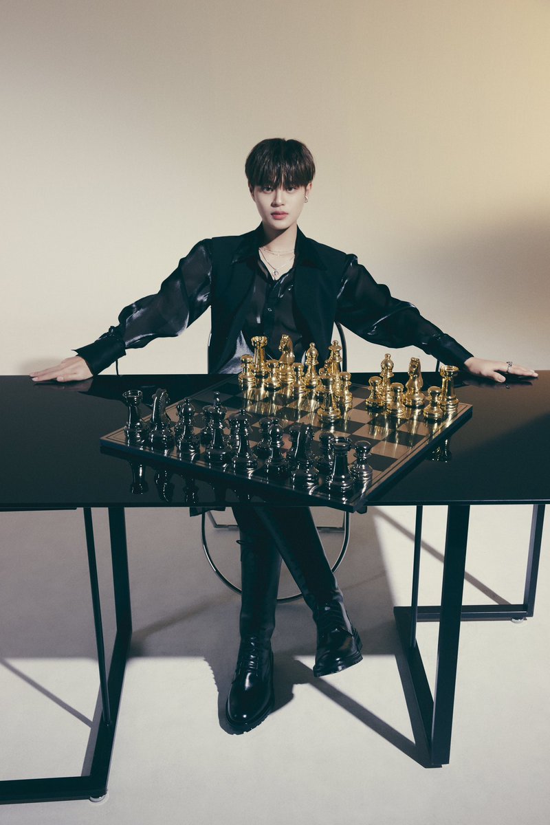 tomydavid1's tweet photo. 23.01.05

Look at the power he holds just from existing. 🖤🤍🦦 #LEEDAEHWI #DAEHWI #이대휘 https://t.co/8Bh3olsm31