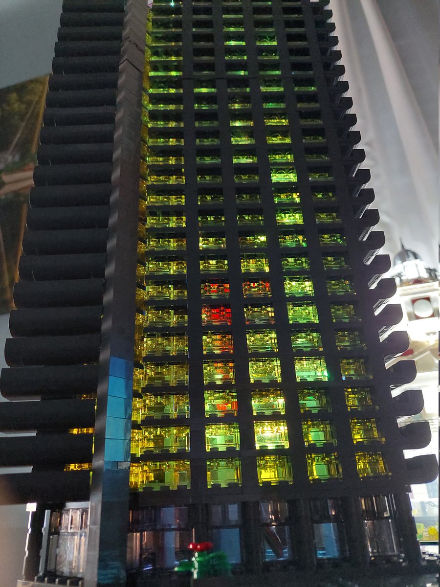 Mareotisfossae's tweet image. @BarbicanL @Barbicanat50 @SOSBrutalism @Brutalism101 Lego WIP Shakespeare Tower