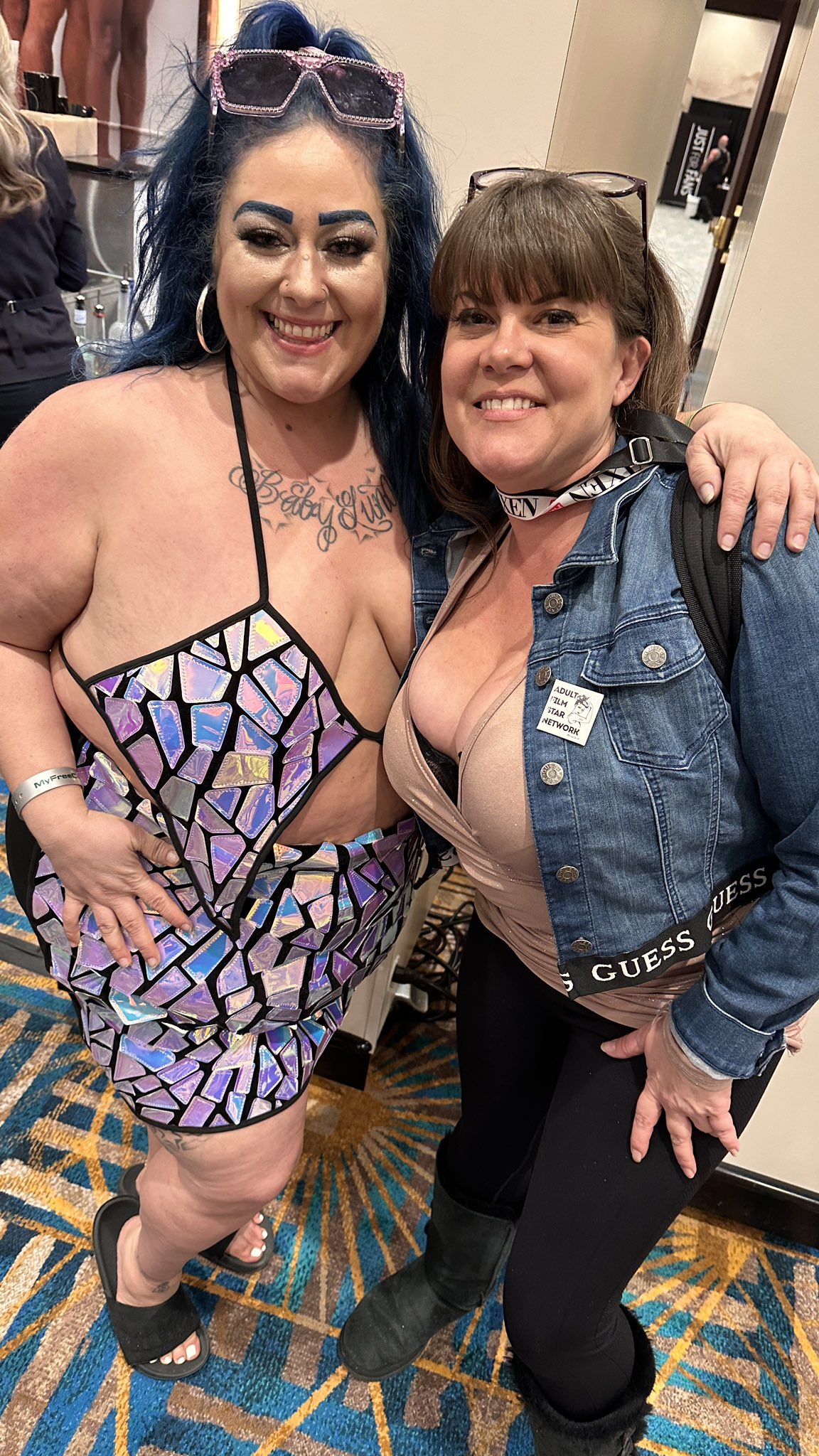 TW Pornstars - 1 pic. ® Rebecca Love™ 💕. Twitter. Great meeting you  yesterday @Iwantsaucy aeexpo2023 press. 4:52 PM - 5 Jan 2023