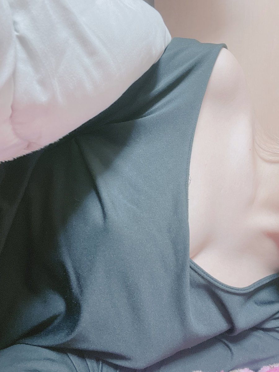 yu__chano's tweet photo. ノーブラヒートテックだいすきマン

 #裏アカ女子 https://t.co/XUcbvWKyXH