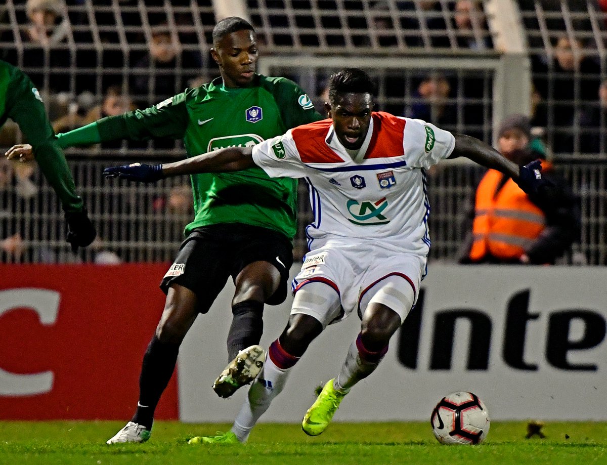 JMA_Drek's tweet photo. C'était il y a 4 ans jour pour jour
Bourges et l'OL s'affrontaient en Coupe de France
La banderole @BerryGones placée en parcage avec nous à l'intérieur
Victoire de l'OL. Premier match en pro pour @MaxenceCaqueret
Moment inoubliable pour nous ⚽
#BFOL https://t.co/4xahDOjrTK