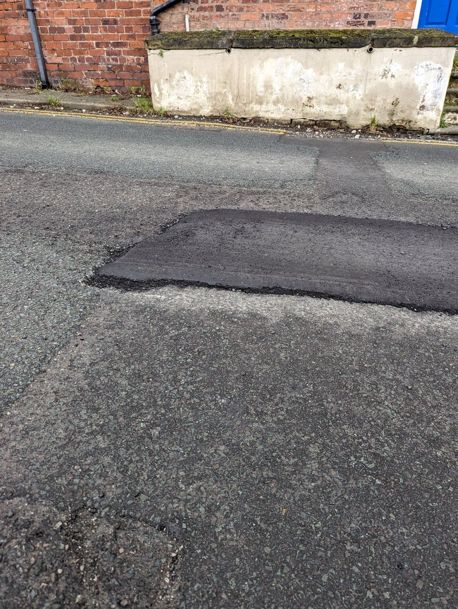 Jack_CandC's tweet photo. @Go_CheshireWest I would say well done for filling the pot hole so quickly, however I think it may have been a backside covering exercise? 

Heard from more drivers with the same problem on Sandy Lane last night. 

Who do we send our bills onto?
@ShitChester @CheshireLive https://t.co/NSNk7T7R8s