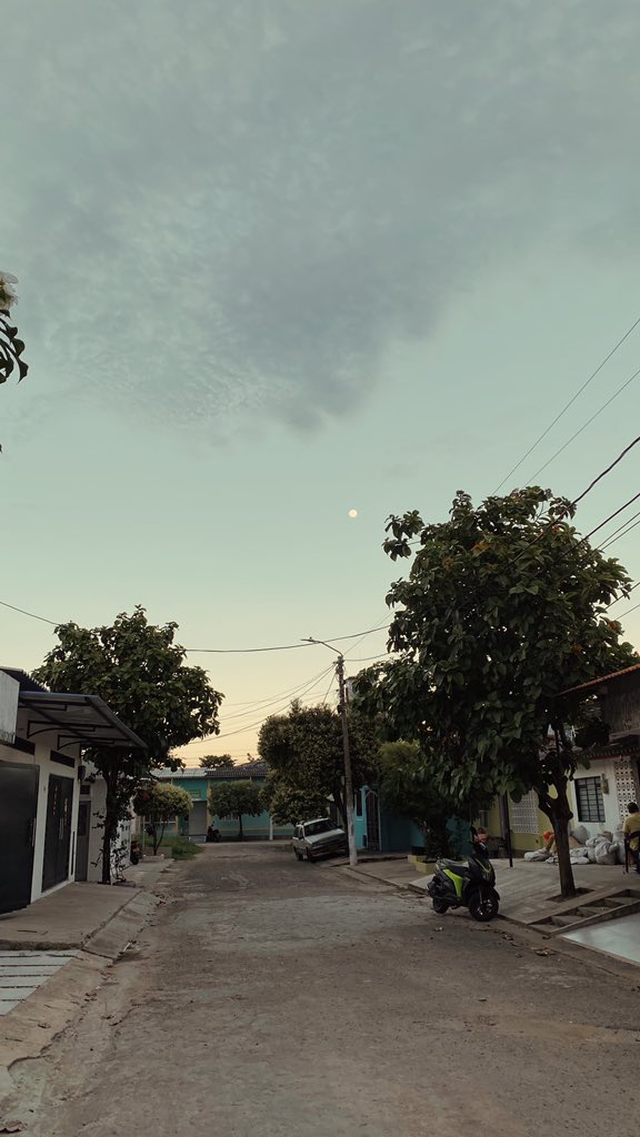 Kikaalzate's tweet image. Por estos días, 
Esta tierra está siendo bendecida 

Subienda 
La Dorada - Caldas