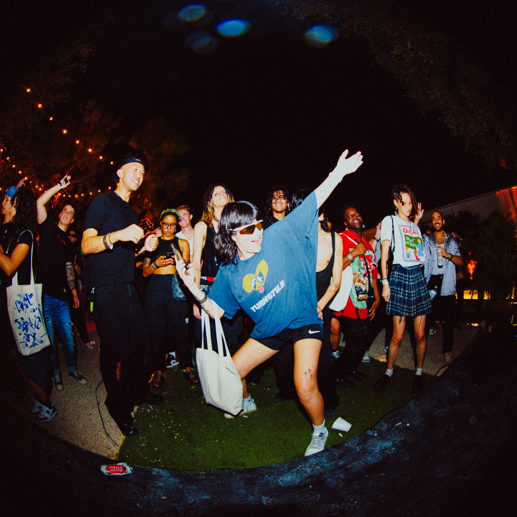 Refraction ᛥ IRL tweet media