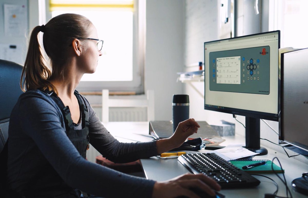 HolmUK_NL's tweet image. Do you already know our #WeightControl Single?🤔⚖️🐮

It can do much more than just weighing calves! You have the possibility to record additional important information about the calf.👍   In the office you will find the data presented. 
on YouTube! 👉youtube.com/watch?v=OTQ2TG…