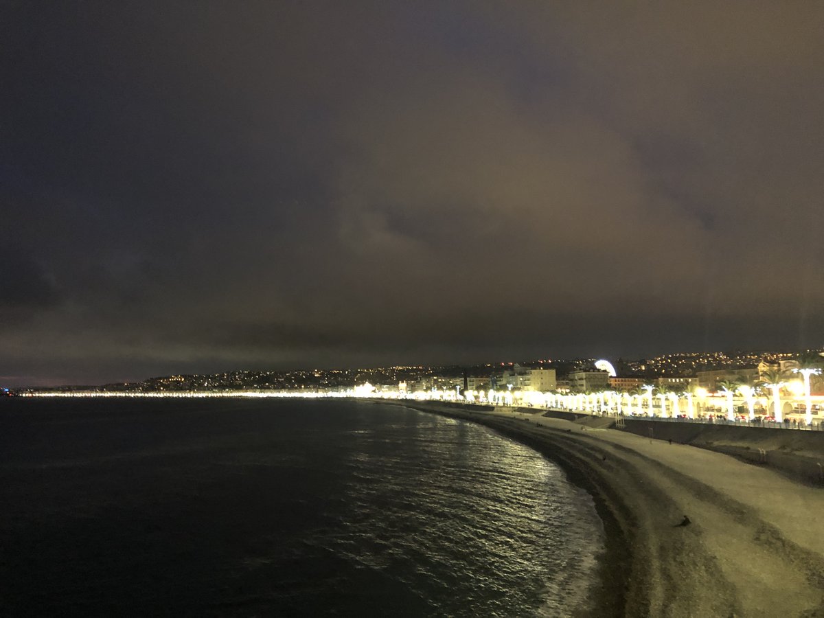 Balade en début de soirée à #Nice06 #PromenadeDesAnglais