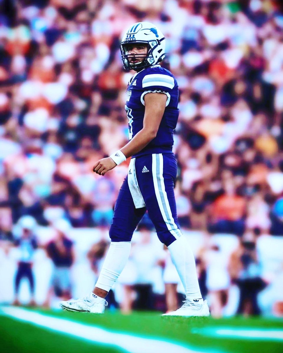 Holly Martinez tweet media