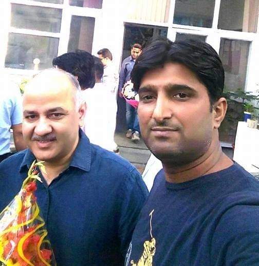 PathikRathi's tweet photo. दिल्ली मैं शिक्षा क्रान्ति के जनक मेरे गुरु परम आदरणीय दिल्ली के उप मुख्यमंत्री श्री मनीष सिसौदिया जी को उनके जन्मदिन की बहुत बहुत शुभकामनाएं ।
👏👏👏💐❤️🎂❤️💐🙏🙏🙏 https://t.co/f4mwgwDZV0