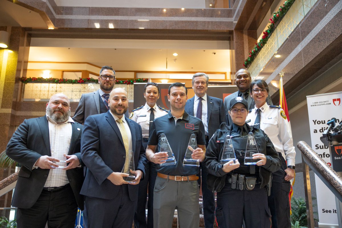 TorontoPolice's tweet photo. January is #CrimeStoppersMonth and Stand Up, Stand Together this year to keep our communities safe with @1800222TIPS. 2022 was another record-setting year thanks to your anonymous tips: 
✅6,000+ tips
✅200 arrests
✅800 charges laid
✅89 firearms seized
✅7 homicides solved https://t.co/ZzGnHe6745