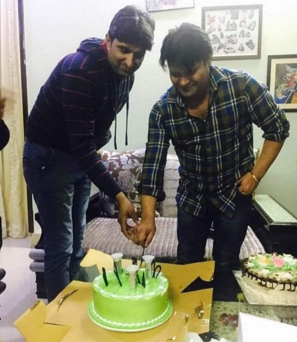 PathikRathi's tweet photo. मेरे बचपन के मित्र भाई जितेन्द्र बंसल जी (राष्ट्रीय संयुक्त सचिव आम आदमी पार्टी, पूर्व प्रत्याशी वेस्ट करावल नगर वार्ड )को उनके जन्मदिन की बहुत बहुत हार्दिक शुभकामनाएं ।
👏👏👏💐❤️🎂❤️💐🙏🙏🙏 https://t.co/mMEdFUbA0c