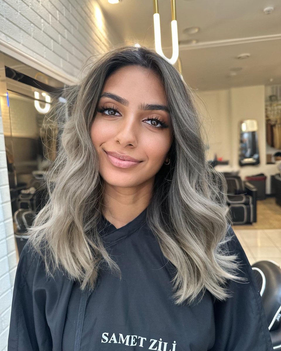 sametzilii's tweet photo. Ice blond #hair #london https://t.co/nl8uej2Z3R