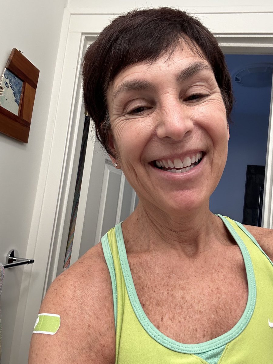 lesliebonci's tweet image. #ActiveAdvice-Hit me with your best shot
COVID vaccine, booster, variant vax
Flu
Pneumovax
Shingles x2
Grateful for research, science and evidence helping me to create a #healthyselfie
Respect don’t neglect yourself or your health. #proactivist #impactivist #fuelsofengagement
