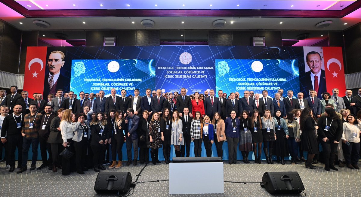 arzuerdemtc's tweet photo. 📍Bahçelievler 

Teknoloji,Teknolojinin Kullanımı ve İçerik Geliştirme Çalıştayı’na destekleri sebebiyle Vali Ali Yerlikaya beye,İl Milli Eğitim Müd Levent Yazıcı beye,İlçe Milli Eğitim Müd Emin Çıkrıkçı beye,şube müdürlermize,okul müdürlermize ve öğretmenlermize teşekkür ederim. https://t.co/sSzkJOdQ3o