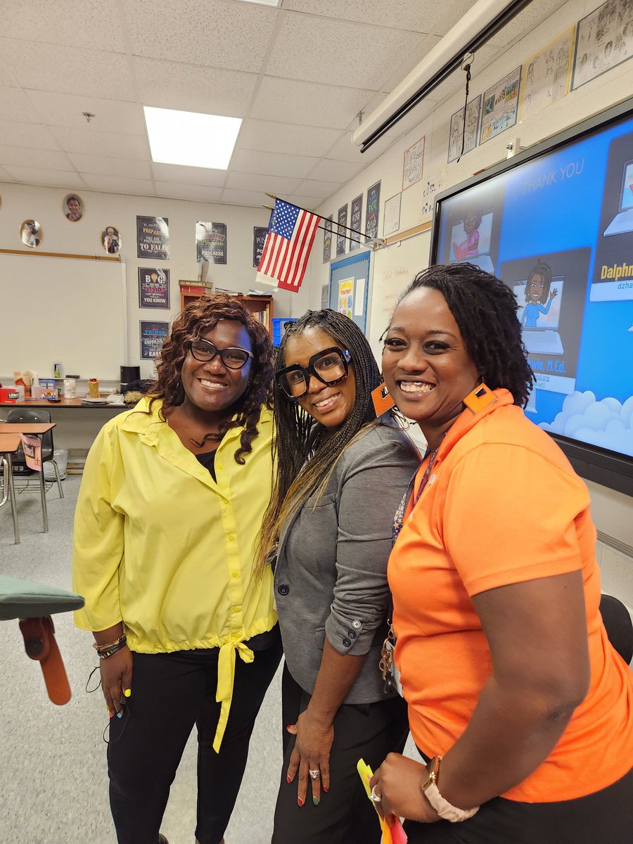tnchadwick1's tweet photo. Best session of the day! Building Engagement in Knowledge and Skills presented by @HtownReads @KimberlyBowie11 @DalphneH #AldineOwns2023 #AldineConnected https://t.co/JV8sOFgvQM