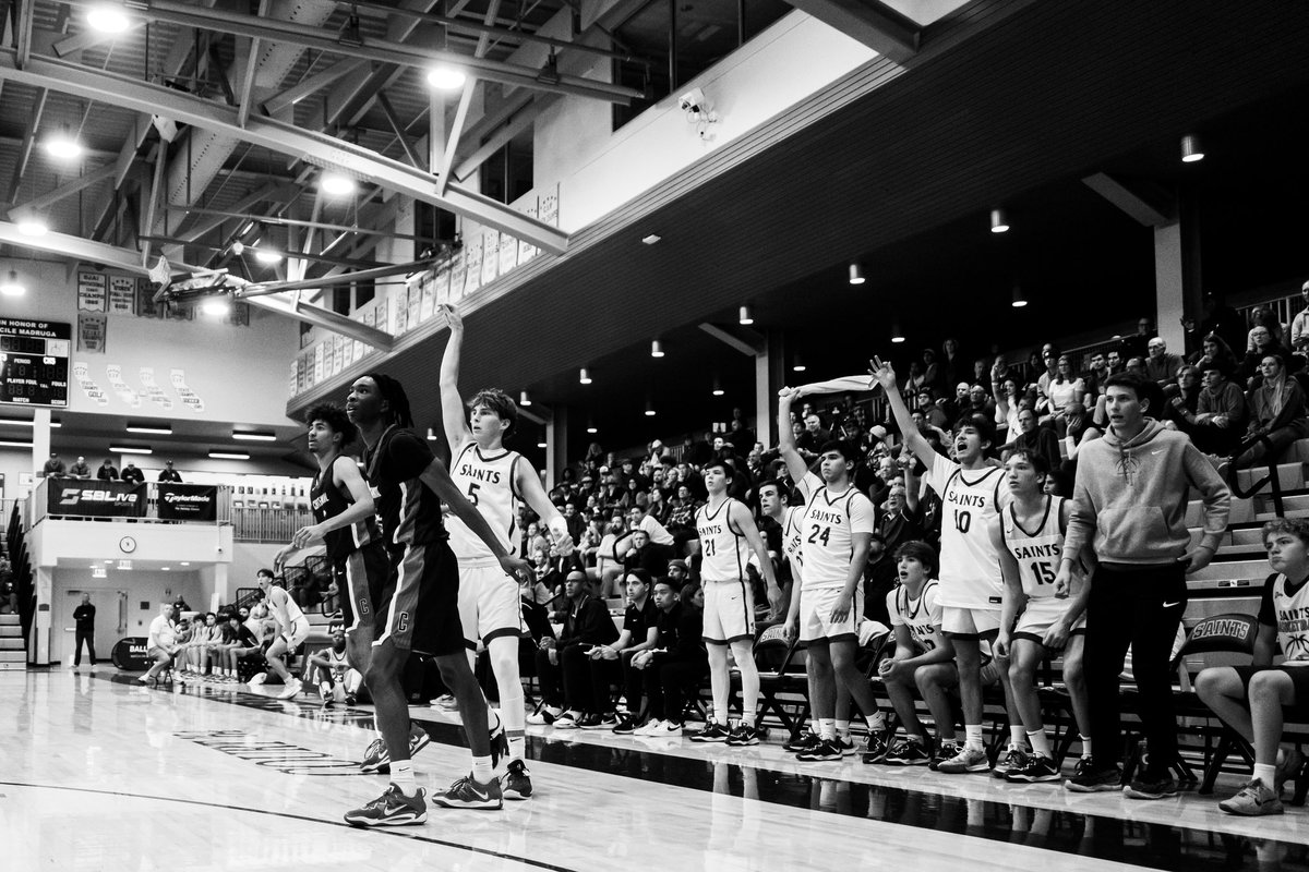 shotbyjoaquin's tweet photo. Holiday Hoops Action down in San Diego

#TheBrotherhood https://t.co/UzrRZjk3vh