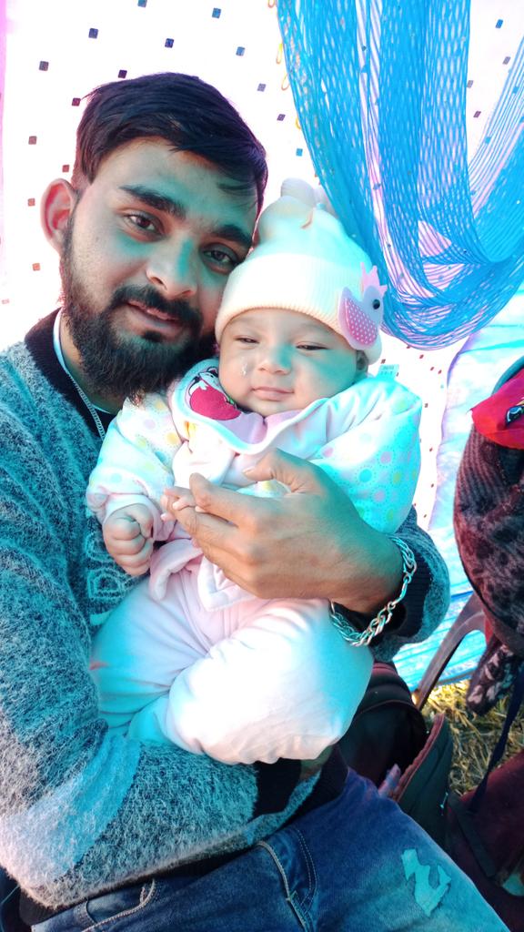 TShashankar's tweet photo. With my Happiness 😊🌹💐💫🌺🎈❤️🎊💖💞💕 https://t.co/kGYOQMIB1T
