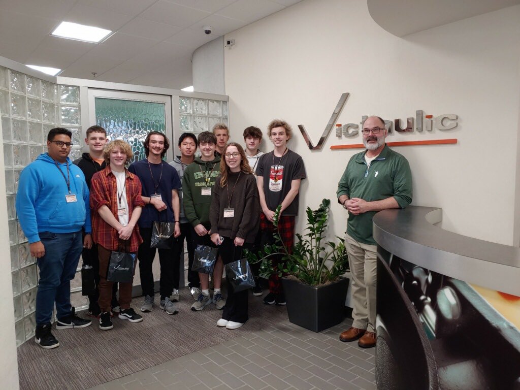 EPSDTechEd's tweet photo. Mr. Anthony’s Computer Integrated Manufacturing class on their field trip to Victaulic! https://t.co/DpqsW6uSmQ