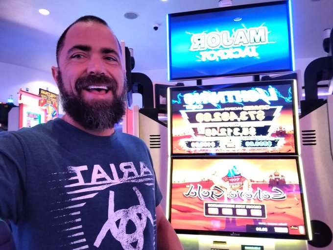 Do you think the odds of me winning the #GayVNAwards are greater than this game?  Vote https://t.co/tnPI0vPm14<a href="/tag/gayvnawards"class="tags">#GayVNAwards</a>