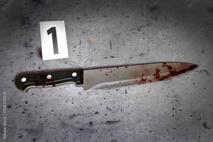 CliffShiko's tweet image. GRAPHIC: Another Limpopo woman who went missing on 30 Dec has been found dead, Avhurengwi Rambuda's body was found dismembered and wrapped in a blanket in a pit toilet at Mukula outside Thohoyandou.