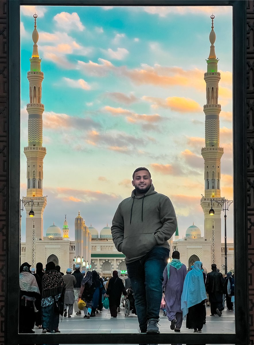 3yashsh's tweet photo. مساء الخير من مسجد ومدينة رسول الله ❤️ https://t.co/OfM2PpBfpC