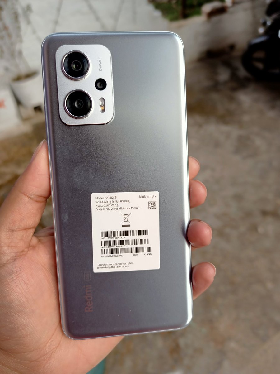 sid_2001_'s tweet photo. Thanks to all of you
@amazonIN @RedmiIndia @XiaomiIndia 
Finally after 4 months I got my won mobile.🥳🥳
#IWonOnAmazon 
#RedmiK50i
#AmazonQuiz https://t.co/H9SxUbKVpB