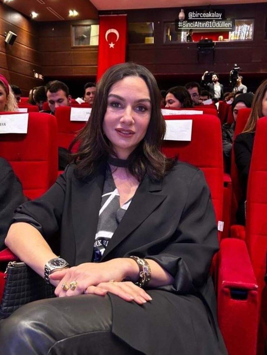 8. Altın 61 Ödül töreninden #BirceAkalay 🤍