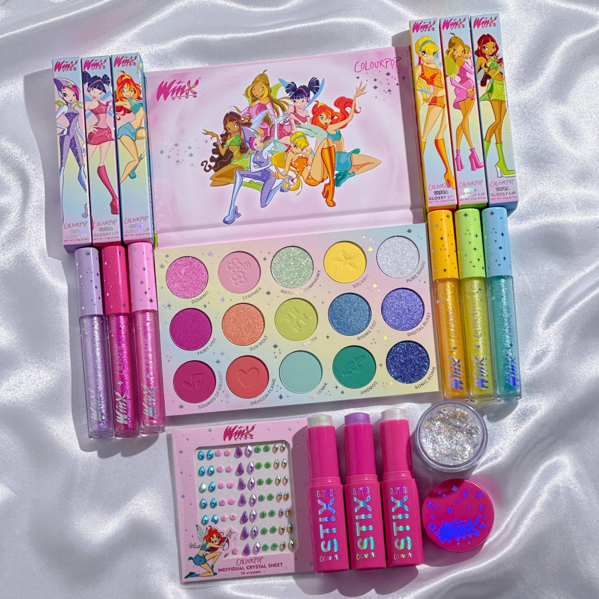 ColourPopCo's tweet photo. Welcome to Magix!! ✨🧚‍♀️ 💫 The Winx collection you’ve been looking for is finally HERE!! 

Shop the ICONIC collection NOW on https://t.co/5C9dbsiHpN 💖

#winxclubxcolourpop #winxclub https://t.co/vHINpi30Qh